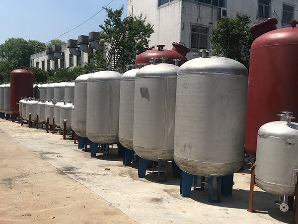 不銹鋼設(shè)備